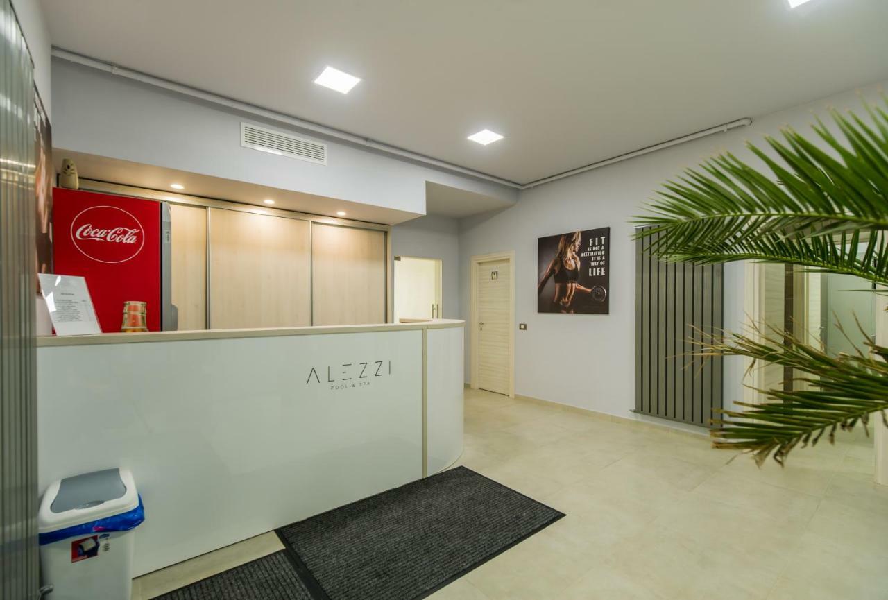 Red Apartament In Spa N Pool Beach Resort Navodari Ngoại thất bức ảnh